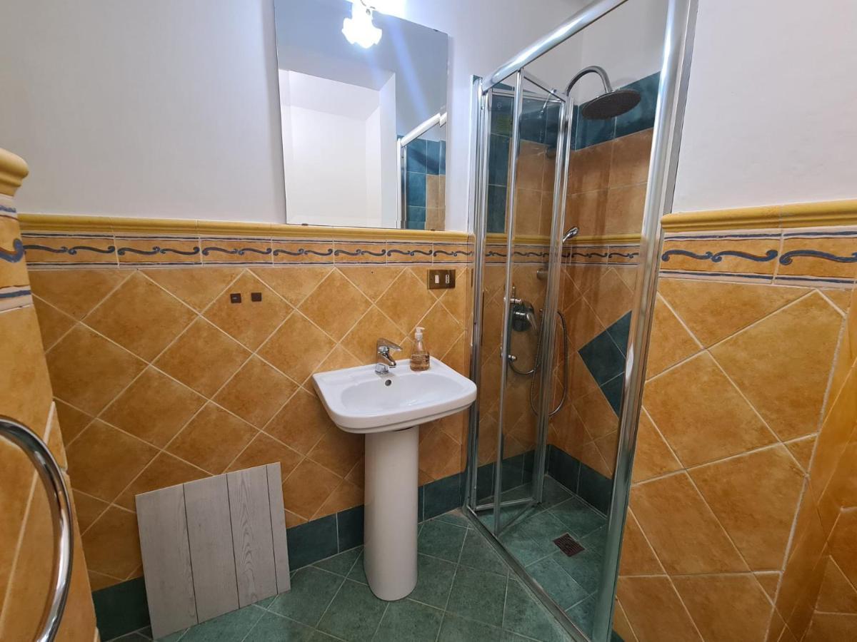 Residenza Amari Suites パレルモ エクステリア 写真